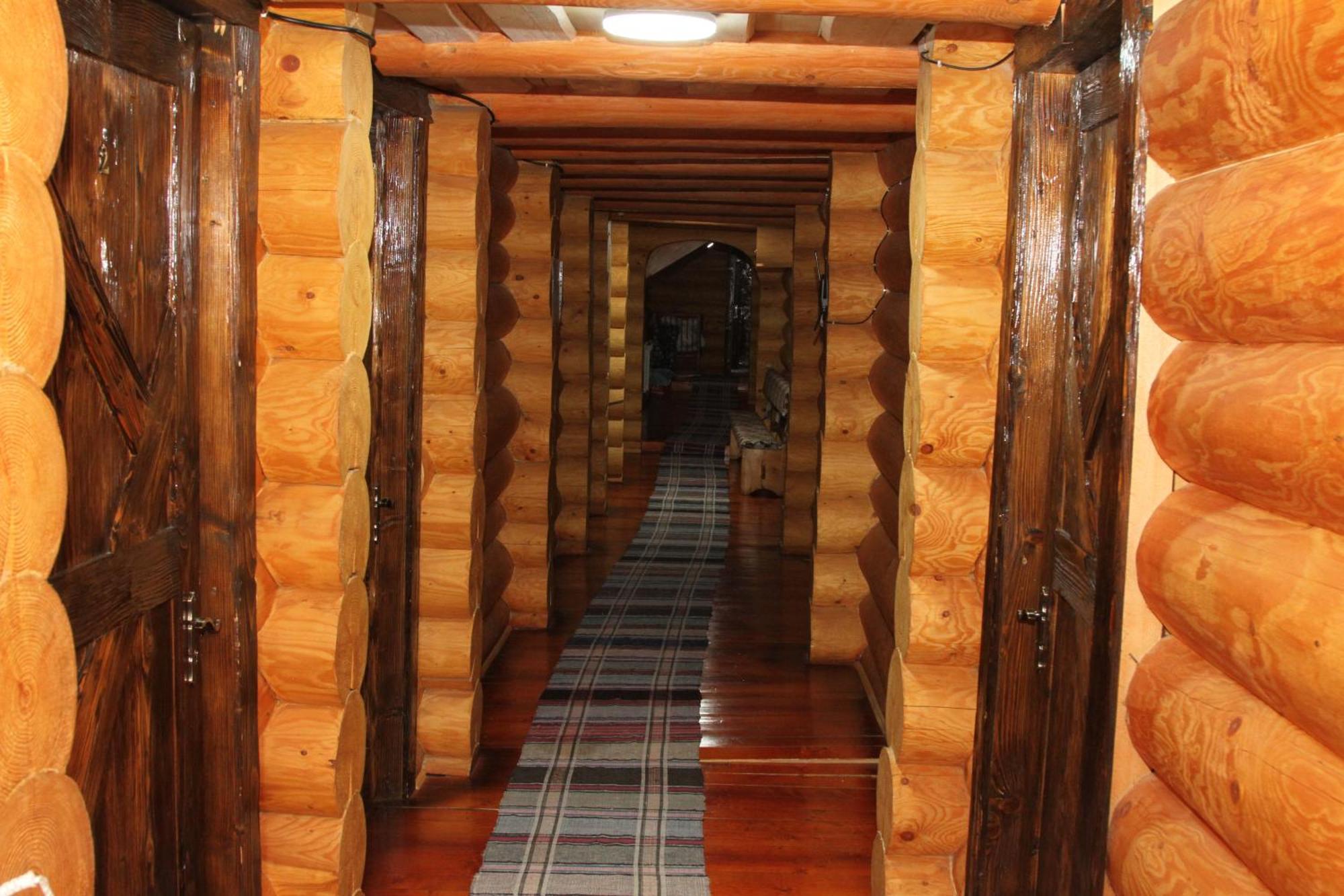 Hotel Berloga-Sinevir Synevyrsʼka Polyana Extérieur photo