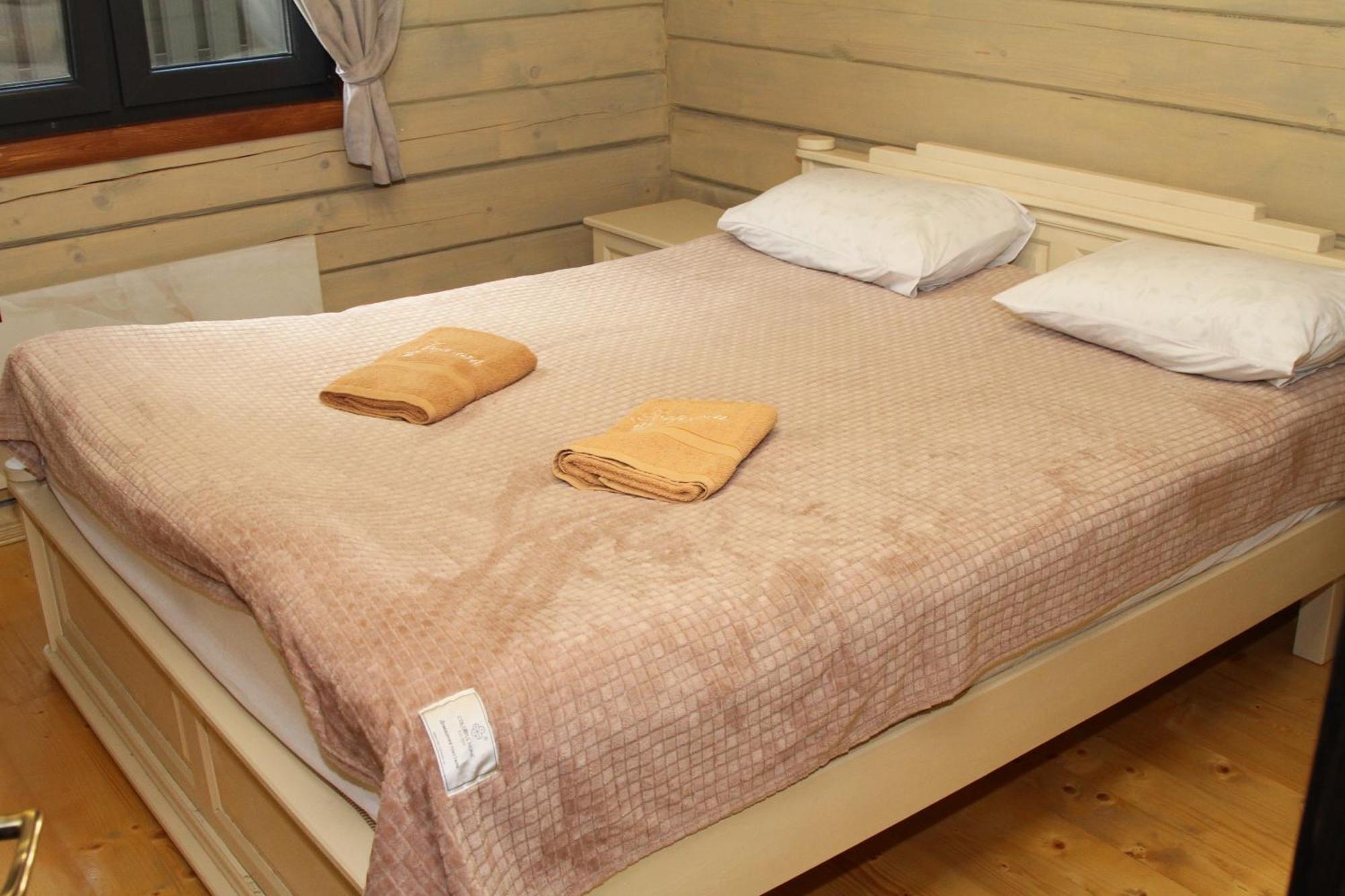 Hotel Berloga-Sinevir Synevyrsʼka Polyana Chambre photo